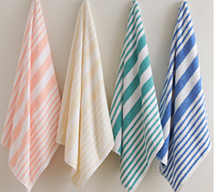 Hanging martex tropical stripe towels